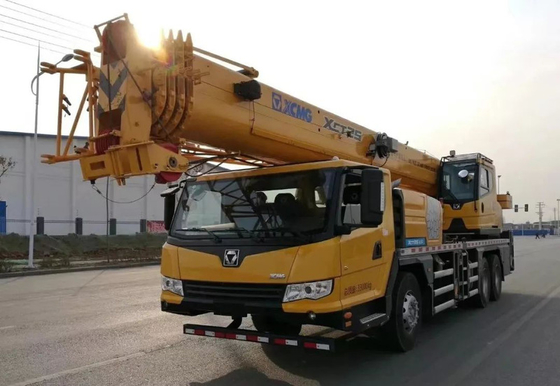 Fonctionnaire XCT25L5 de XCMG grue mobile de camion de bras hydraulique de boom de 25 tonnes fabriquée en Chine